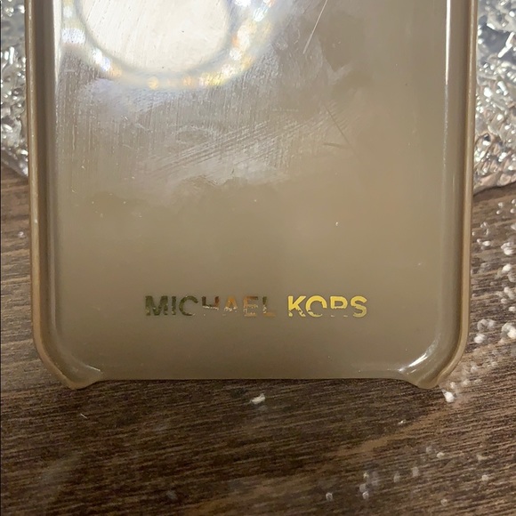 MICHAEL KORS Card Holder iPhone 5 & 5s Case - Picture 6 of 6